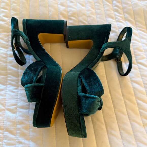 New J Crew Velvet Platform Sandals in Academic Green, size 8 - Picture 5 of 8